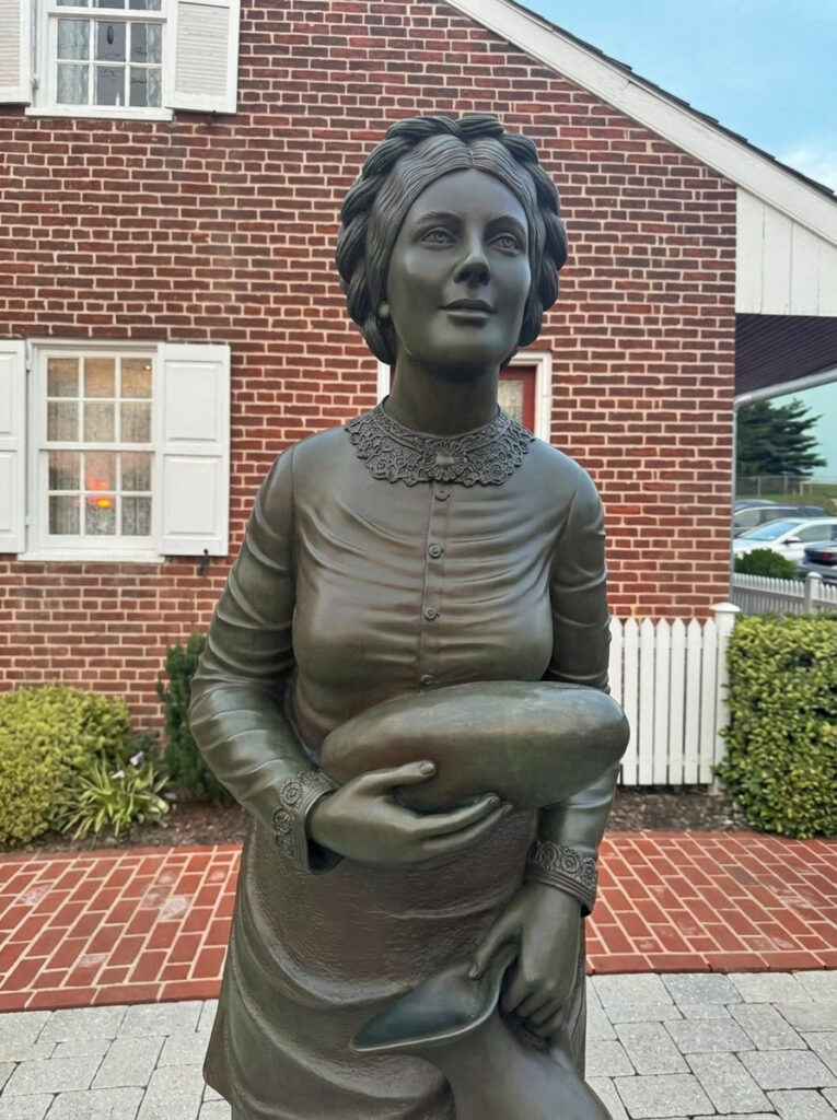 Jenny Wade Statue and house Gettysburg PA